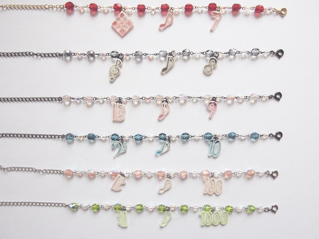 モチーフブレスレット