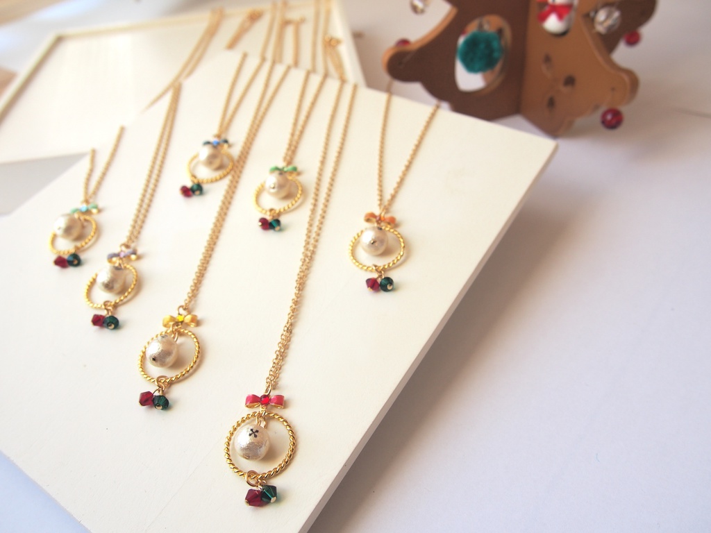 リースネックレス