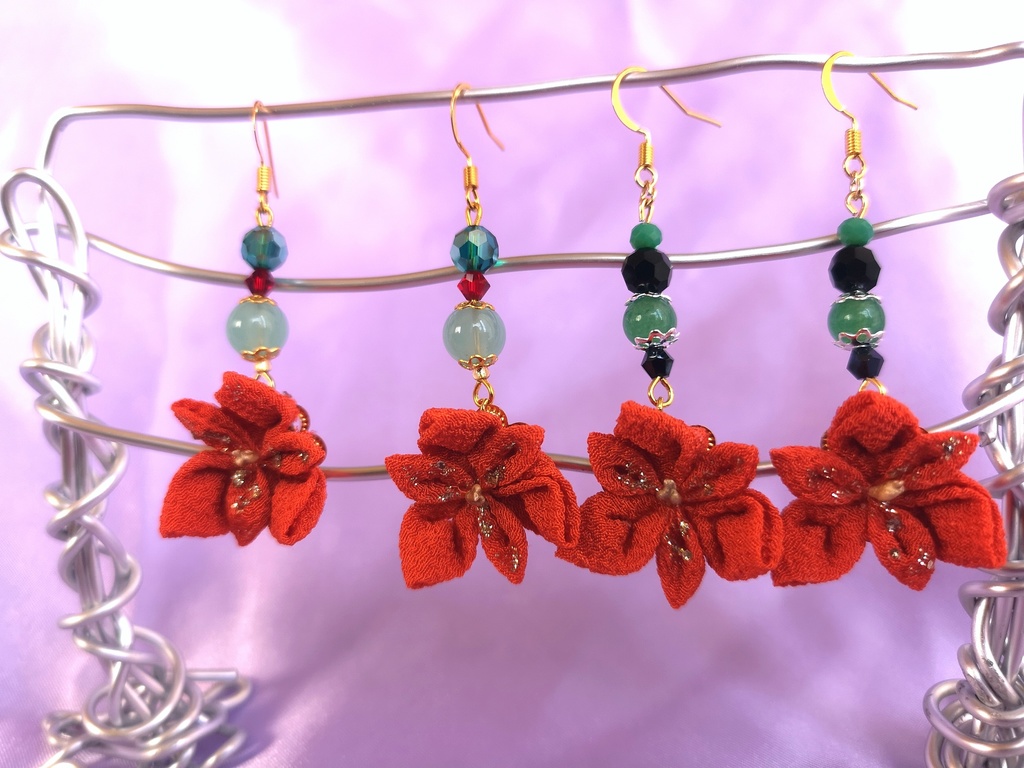 ヒプマイイメージつまみ細工ピアス(独歩・チグリジア・新衣装)