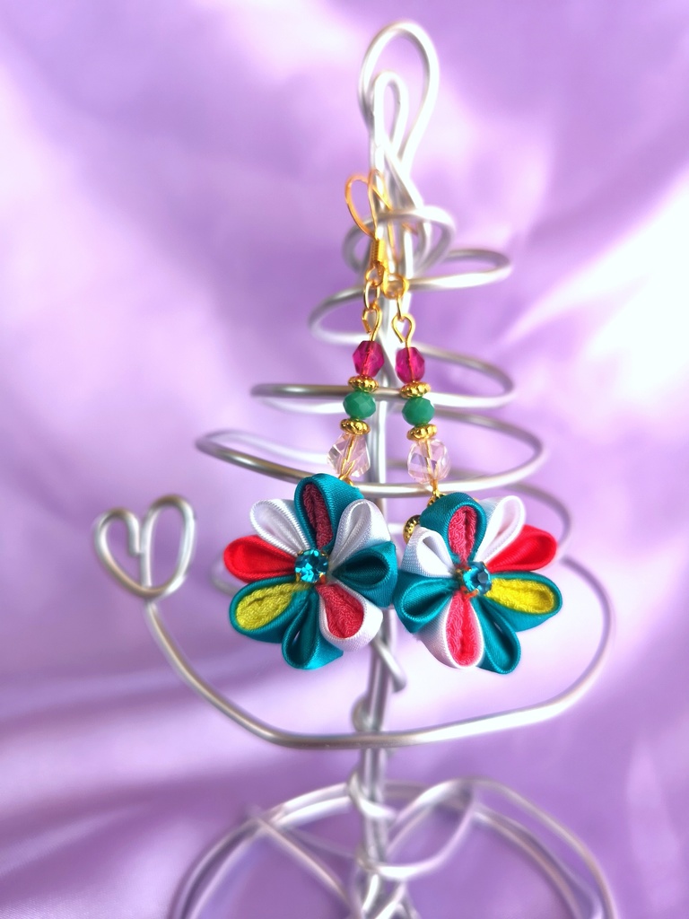 ヒプマイイメージつまみ細工ピアス(乱数)