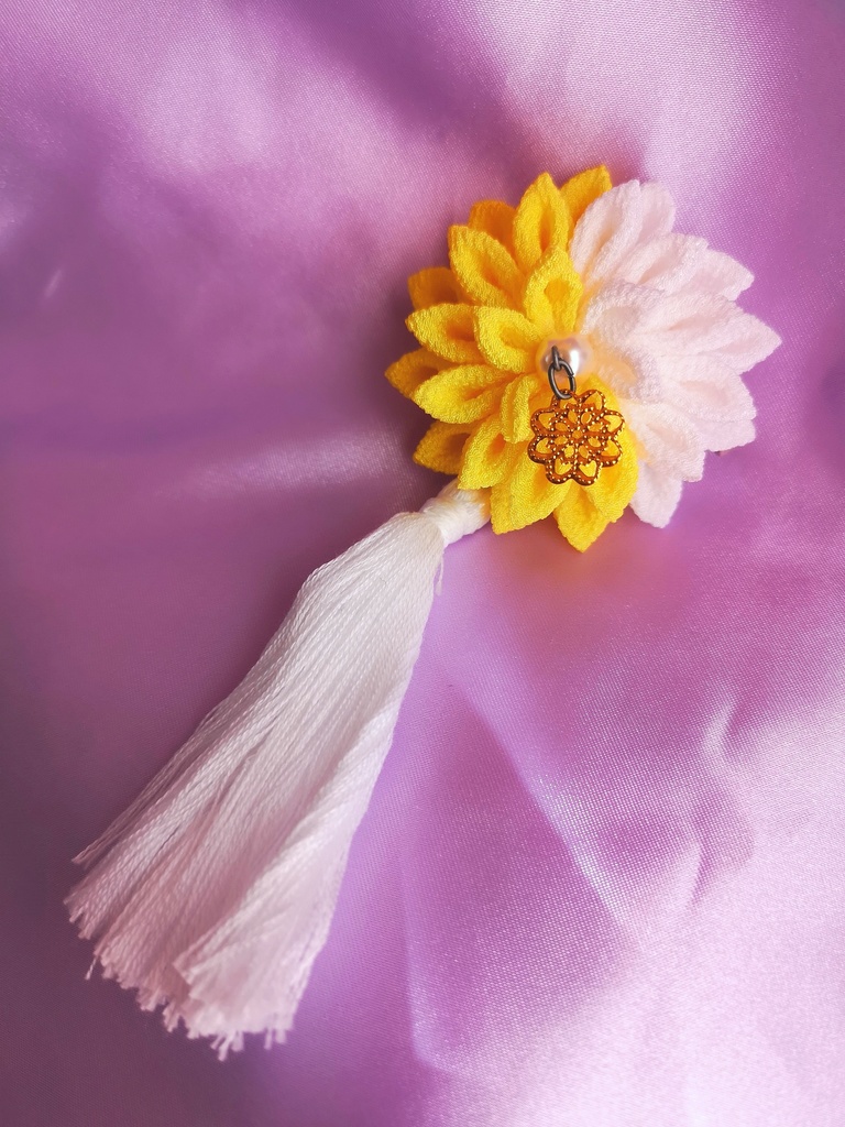 つまみ細工2wayピン&タッセル 5種掲載