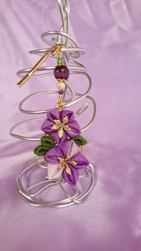 つまみ細工ポニーフック(百合・桔梗)2種類掲載