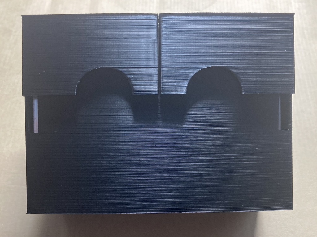 【旧作】3Dプリンタ製デュエマ用両開きデッキケース(送料込み価格)