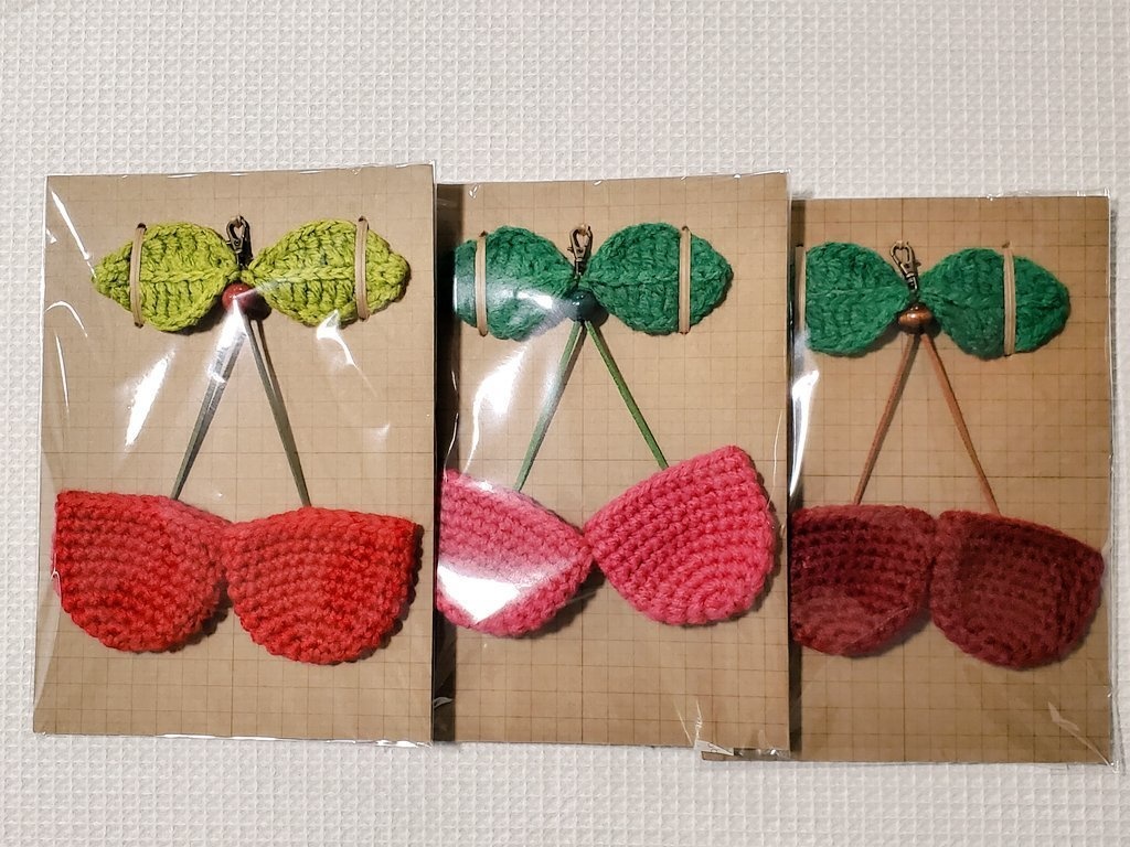 さくらんぼ型こもち袋