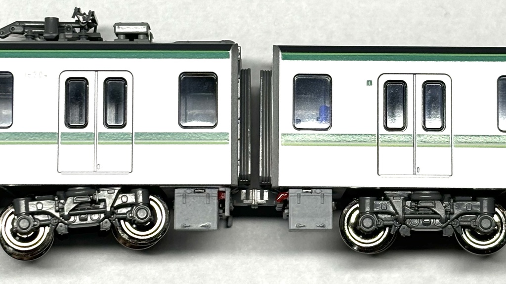 16000系用車端部機器セット