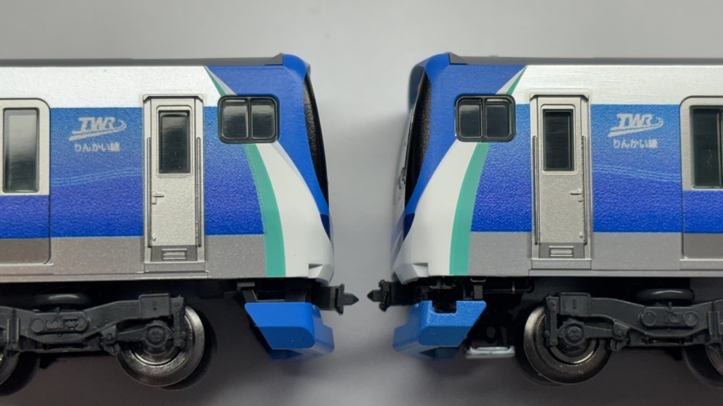 71-000形用先頭車床下機器&スカートパーツセット