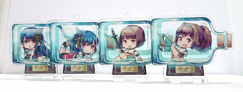 扶桑山城伊勢日向・台座付きアクリルキーホルダー