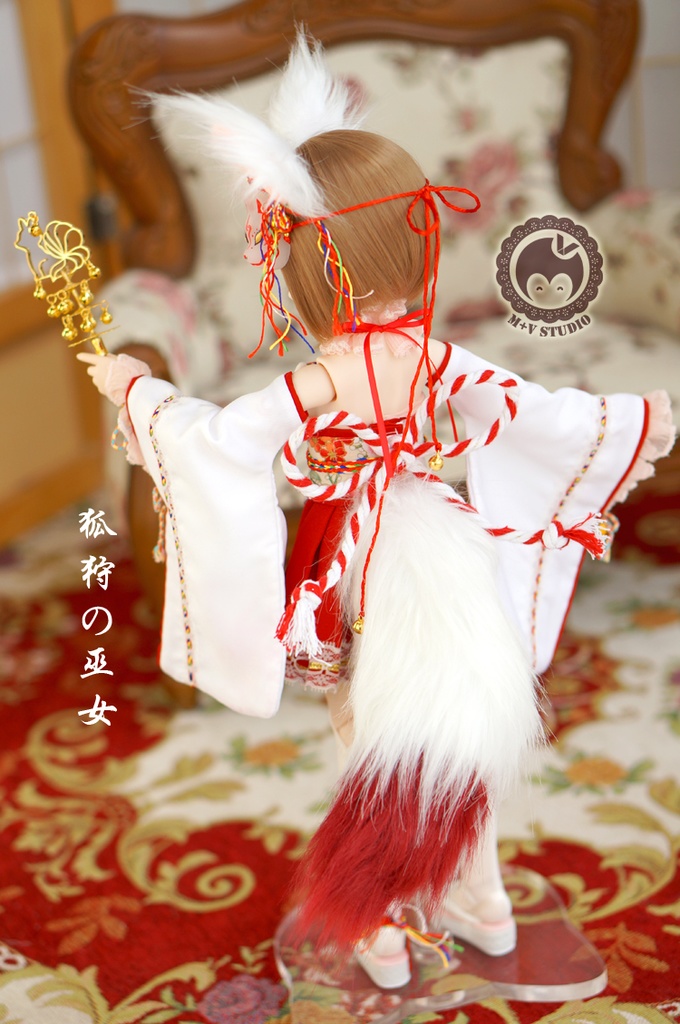 MDD (S/M胸)、狐耳、尻尾付きセクシーな狐巫女服12点セット