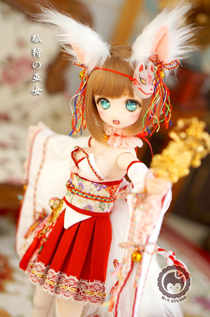 MDD (S/M胸)、狐耳、尻尾付きセクシーな狐巫女服12点セット