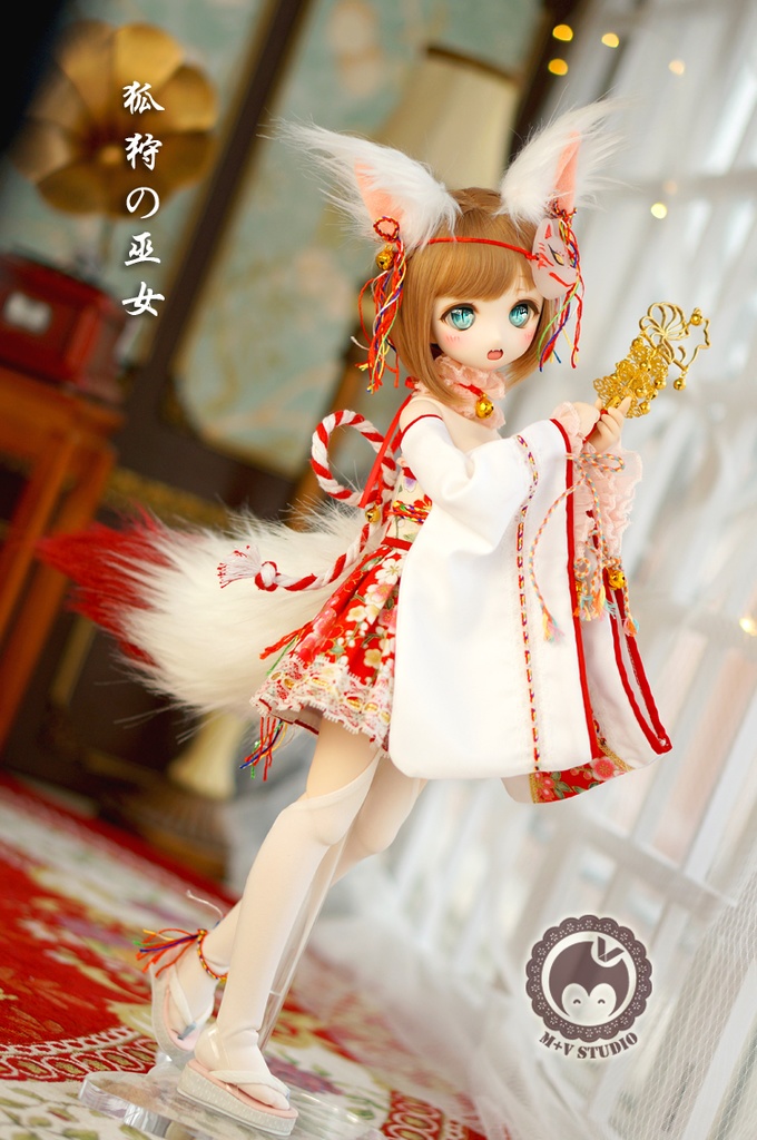 MDD (S/M胸)、狐耳、尻尾付きセクシーな狐巫女服12点セット