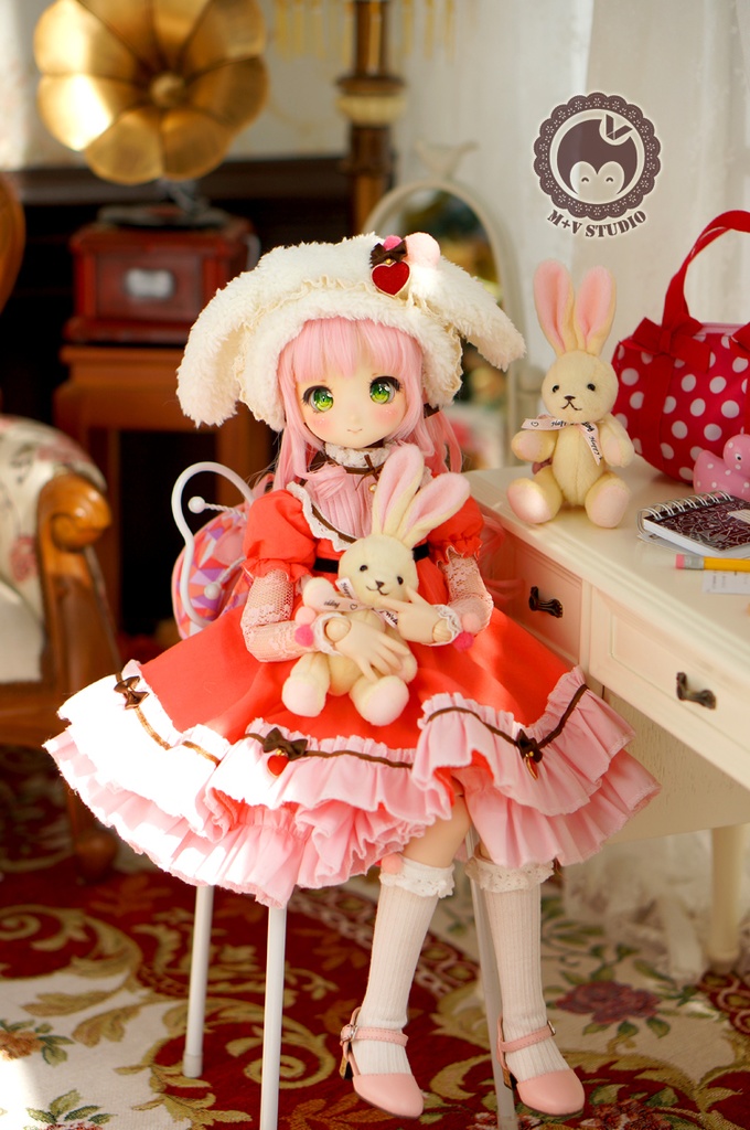 MDD (S/M胸)可愛い苺うさぎのワンピース４点セット