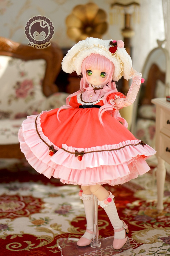 MDD (S/M胸)可愛い苺うさぎのワンピース４点セット