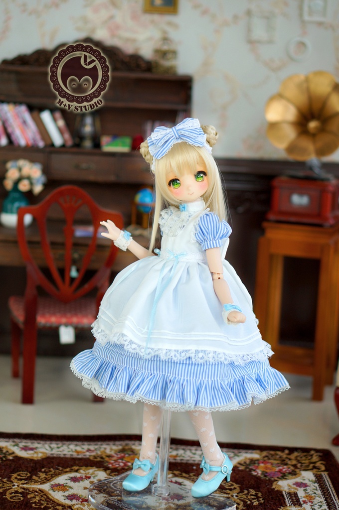 MDD (S/M胸)、可愛いアリス風メイド服6点セット
