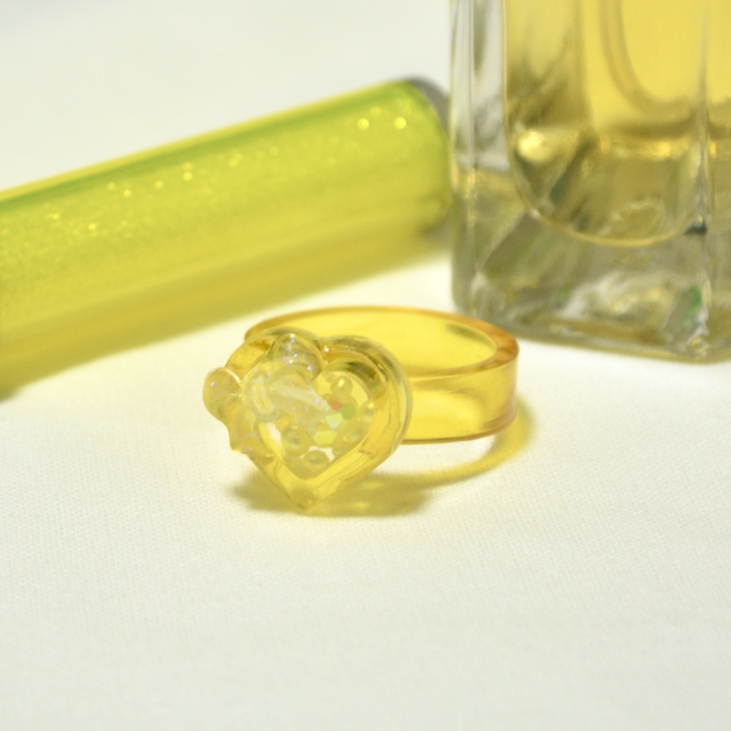 シャカシャカレジン推し色リングハート形【YELLOW】