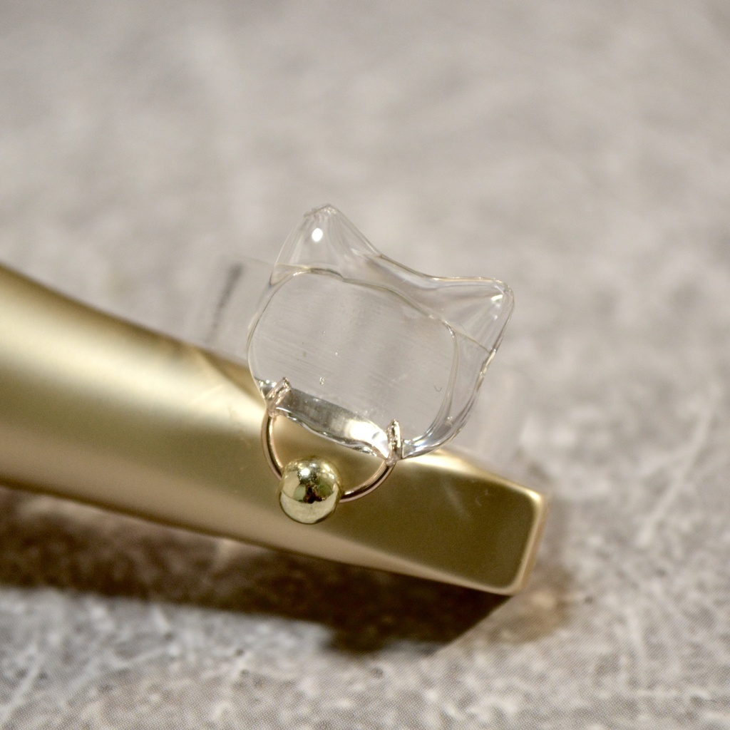 おめかしにゃんこのクリアリング【選べる首飾り】