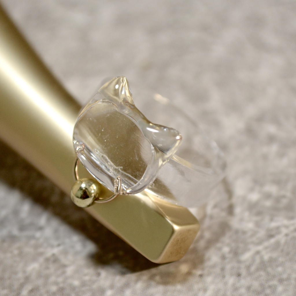 おめかしにゃんこのクリアリング【選べる首飾り】