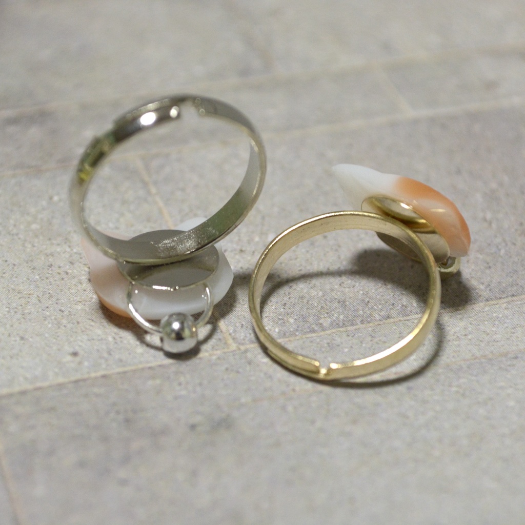 おめかしにゃんこのブチ猫リング【選べるリング】ゴールドorシルバー【フリーサイズ】