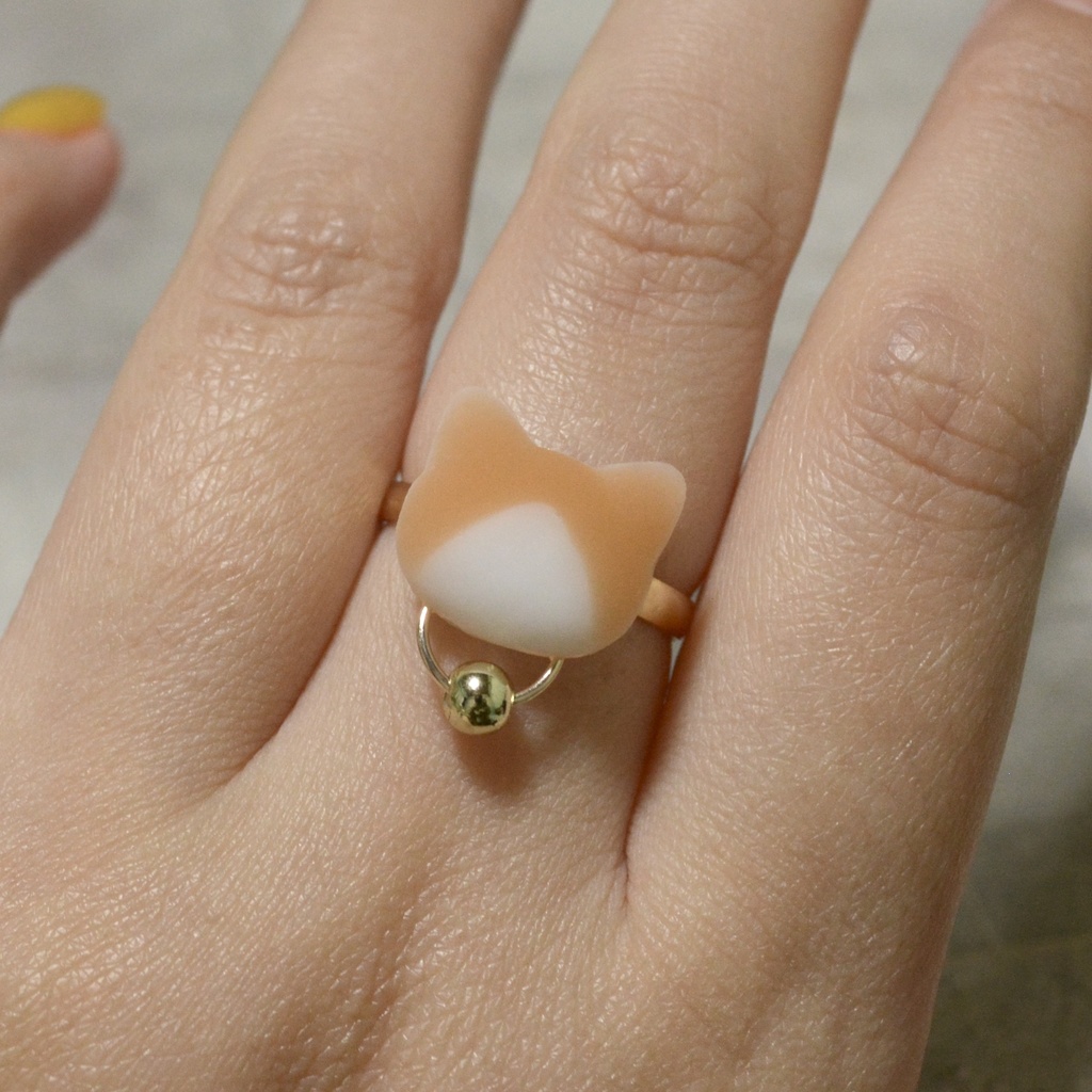 おめかしにゃんこのハチワレリング【選べるリング】ゴールドorシルバー【フリーサイズ】