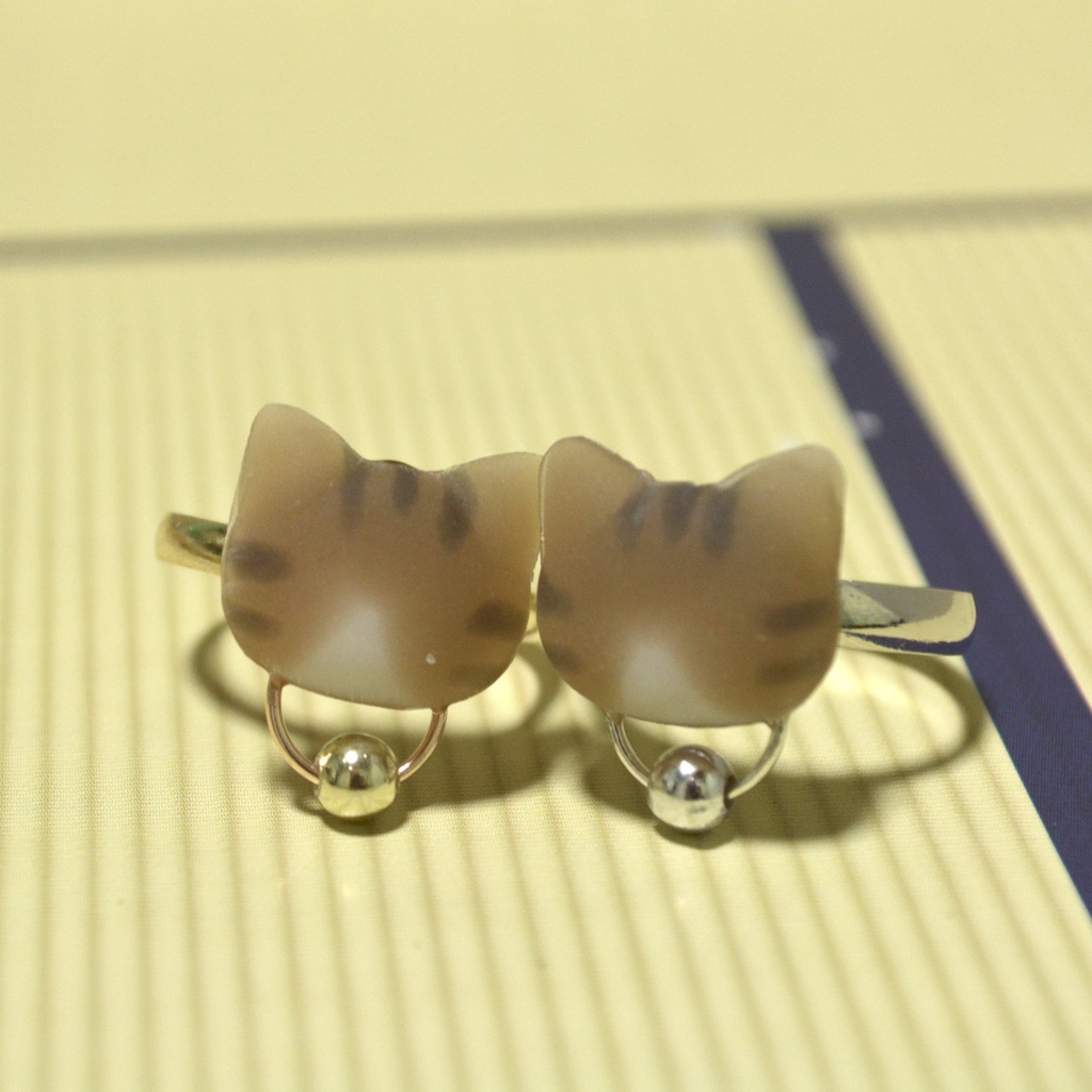 おめかしにゃんこの虎猫ハチワレリング【選べるリング】ゴールドorシルバー【フリーサイズ】