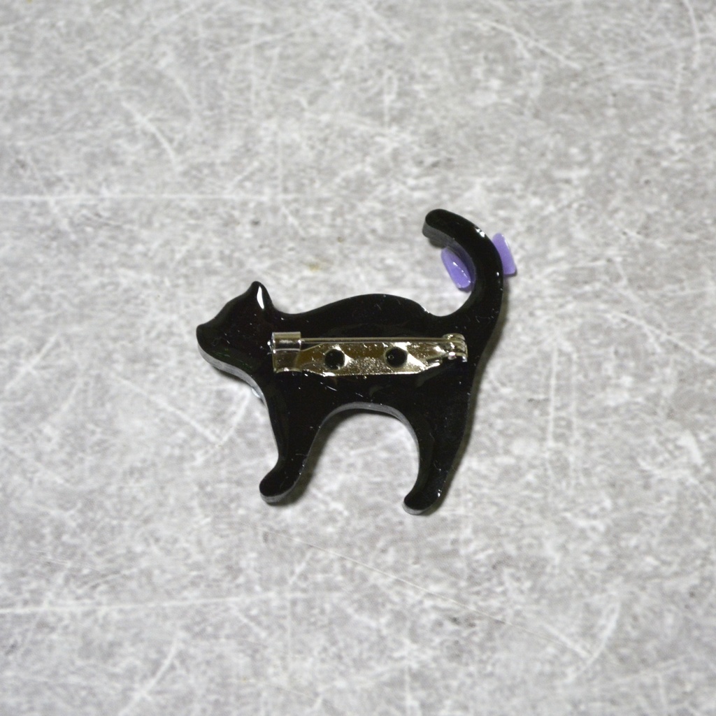 推し色コーデの黒猫ブローチ【選べるカラー】(全9色)