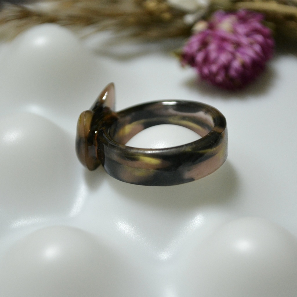 べっ甲キャットリング