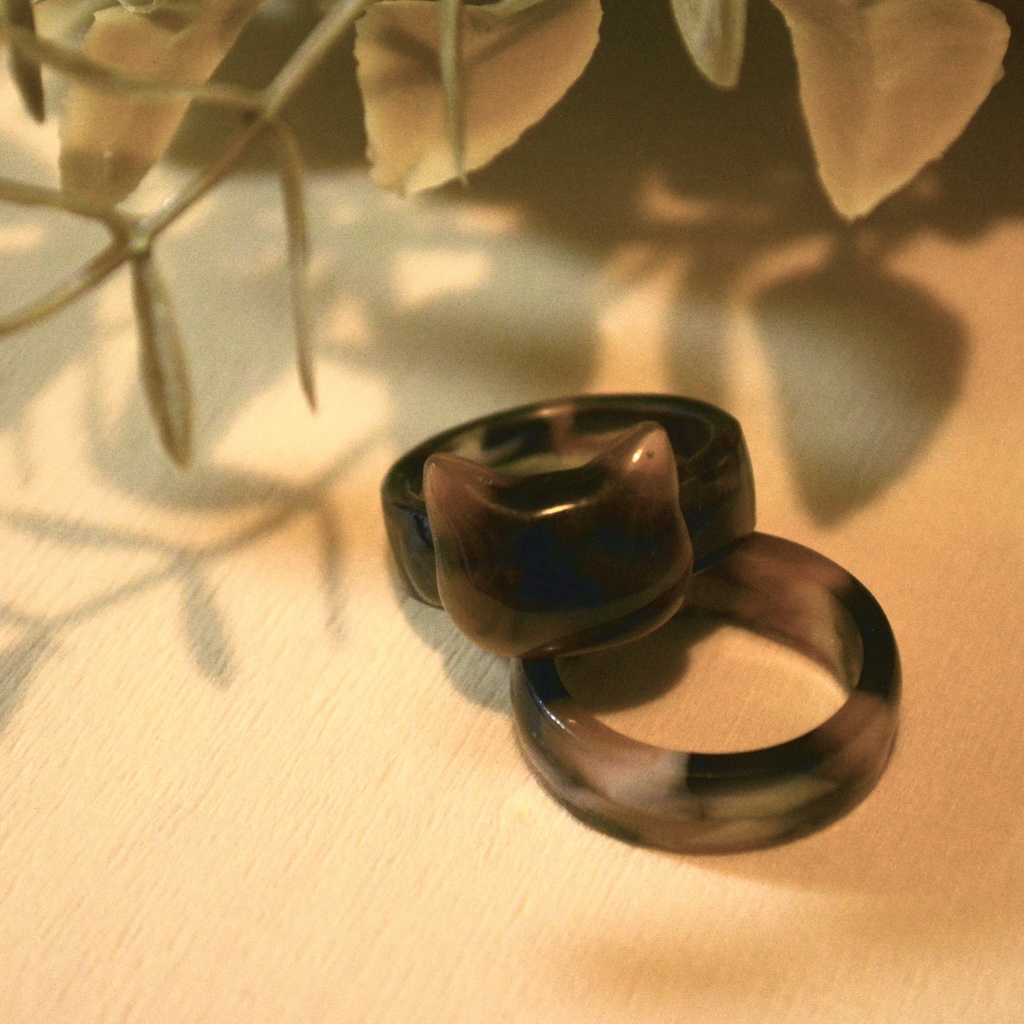 三毛猫みたいな色のべっ甲柄リング