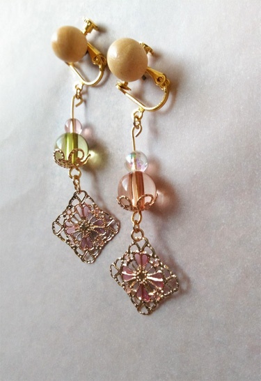 【SALE!】耳飾り 花の舞