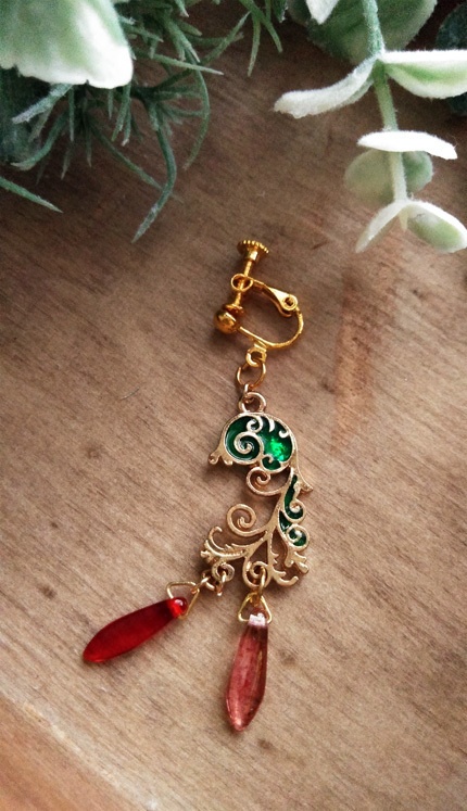 【SALE!】耳飾り 妖精の宴(片耳用)