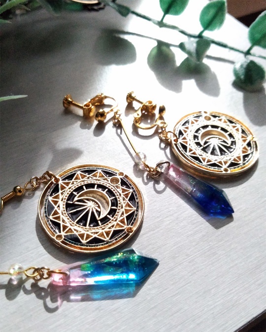 耳飾り 月明の剣