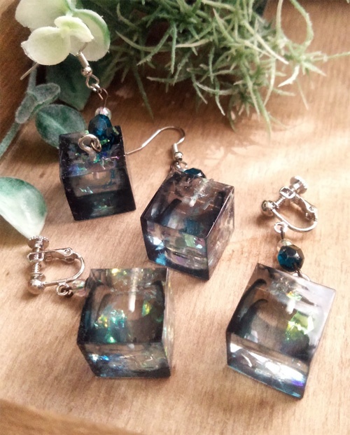 耳飾り 深海のお守り