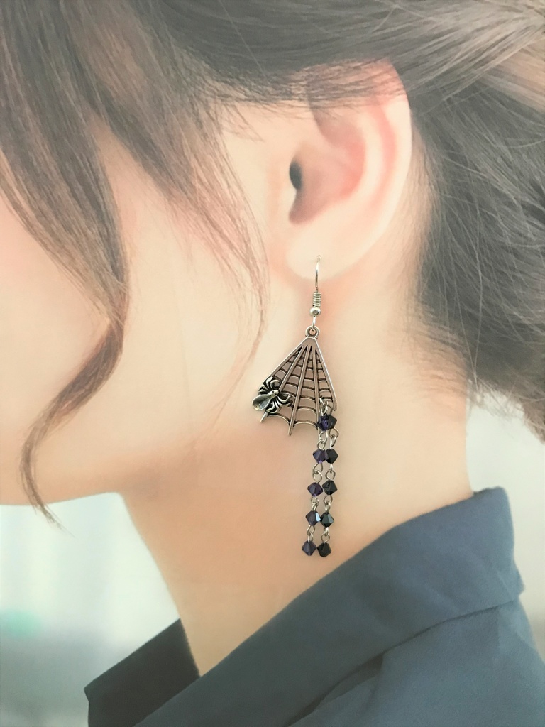 蜘蛛の巣ピアス(イヤリング・チタンフック変更可)