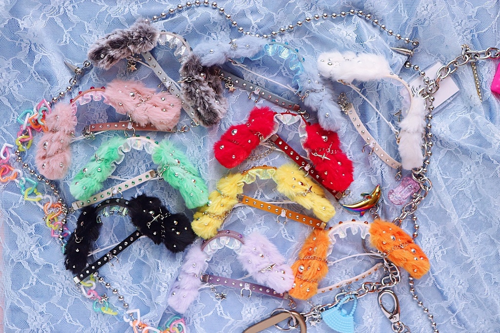 woof head band & be longs choker