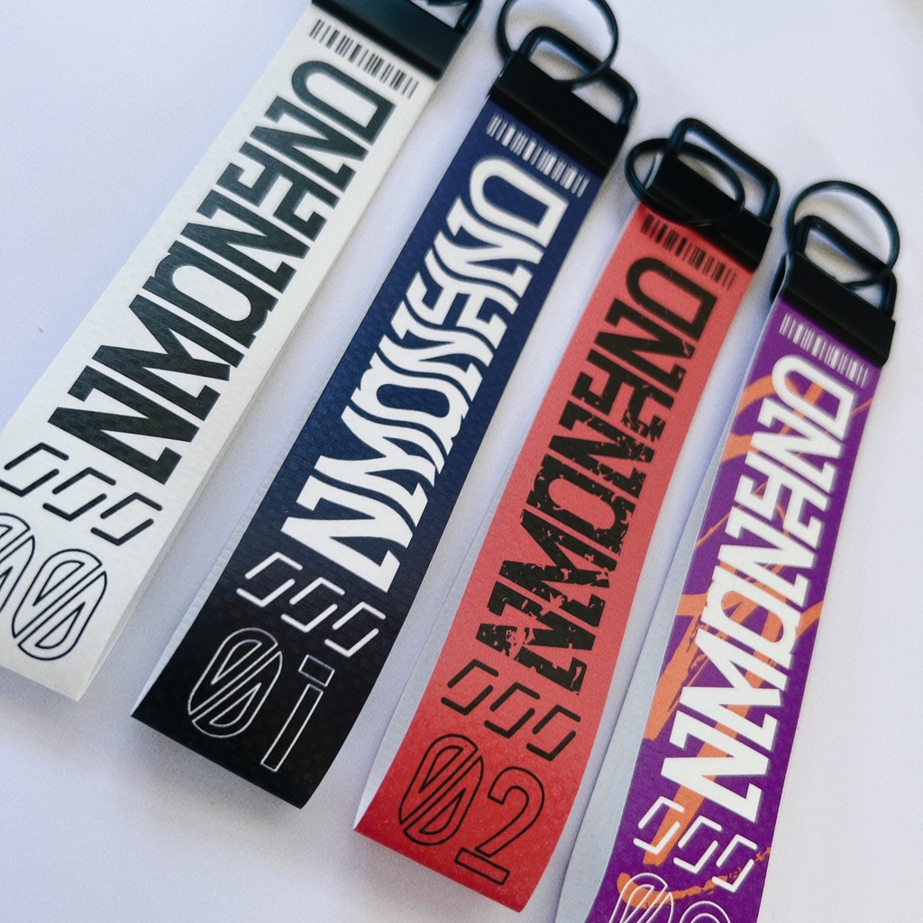 UNKNOWNバナーストラップ