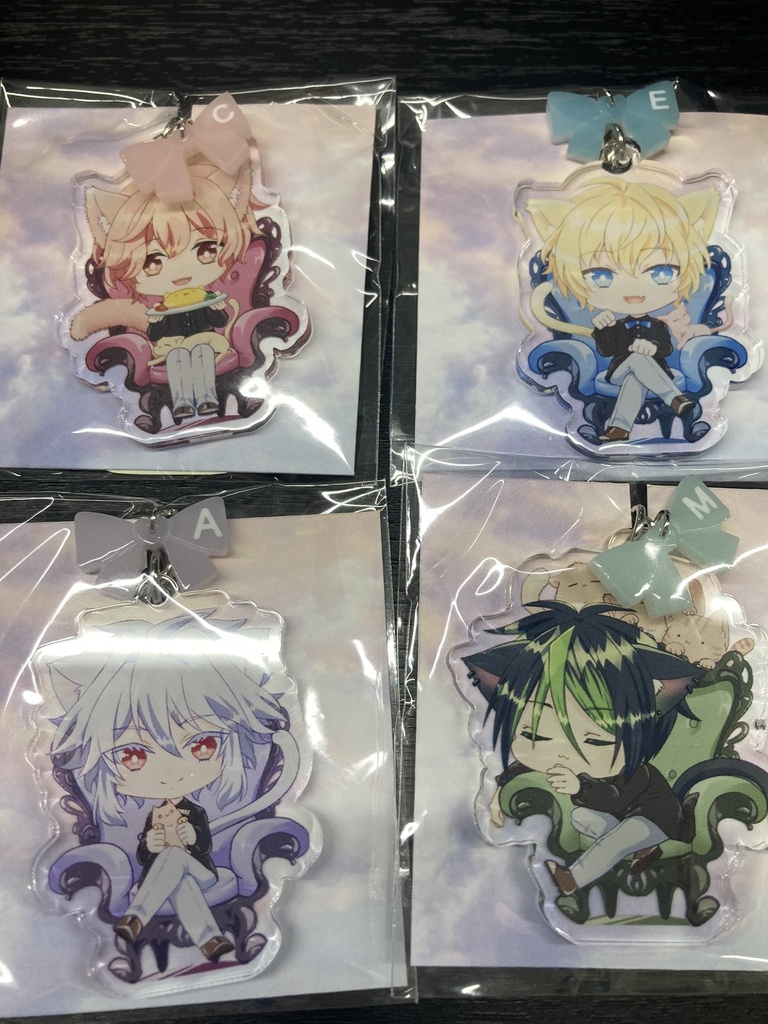 【ゆめくろ】アクリルキーホルダー