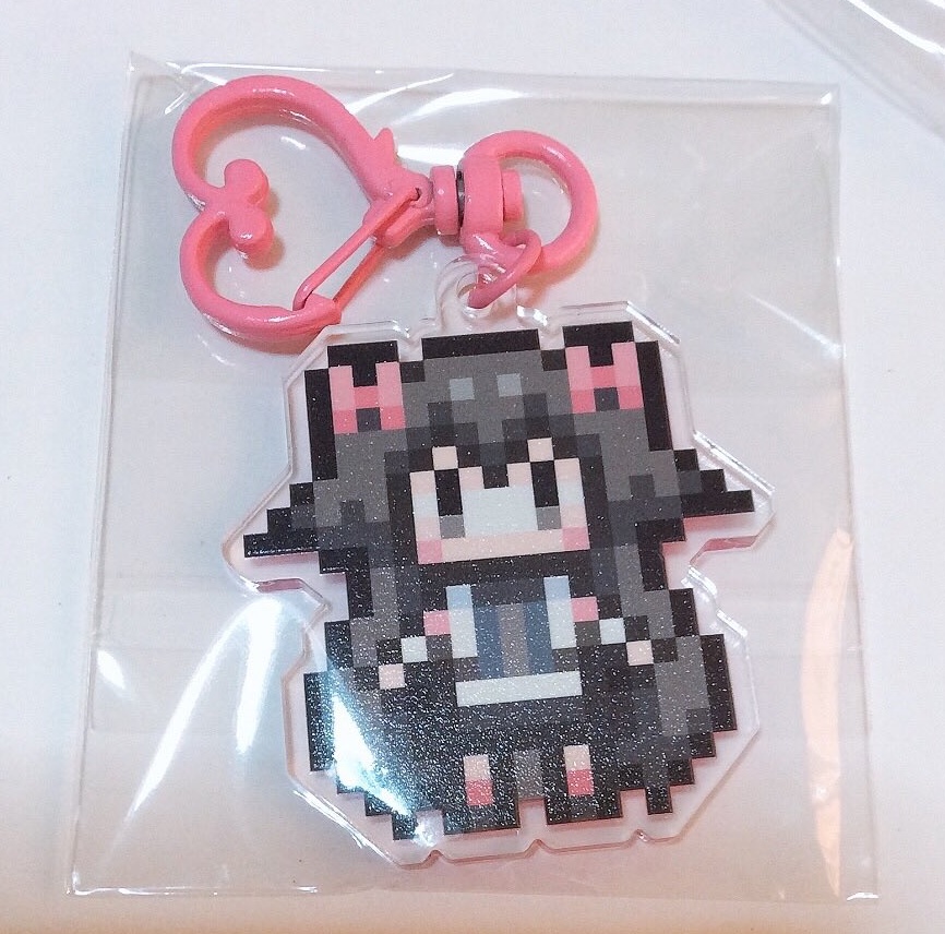 プラム-ドットアクキー小