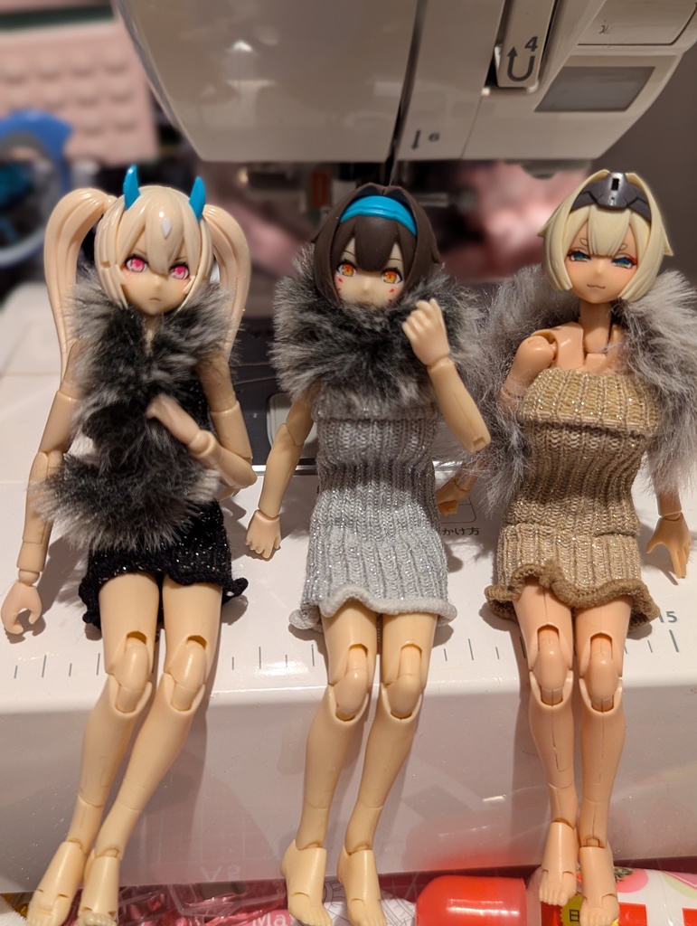 新作 ファー付きタイトワンピ 美プラ 1/12 プラモデル 服 美少女プラモデル