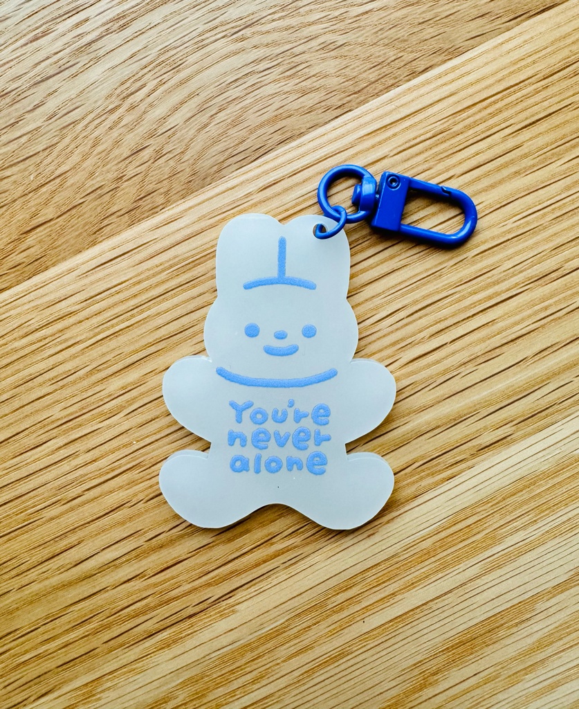 いつでもいっしょ　　蓄光うさぎキーホルダー🐰