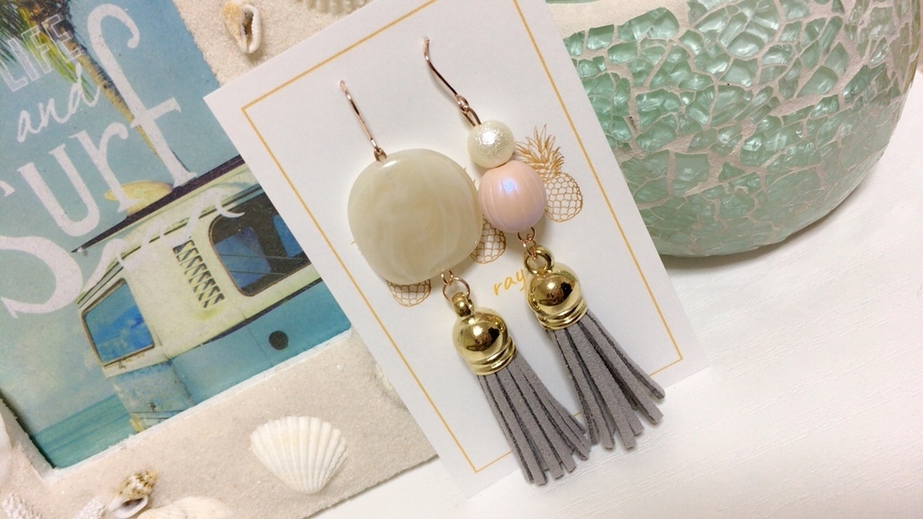 タッセルピアス