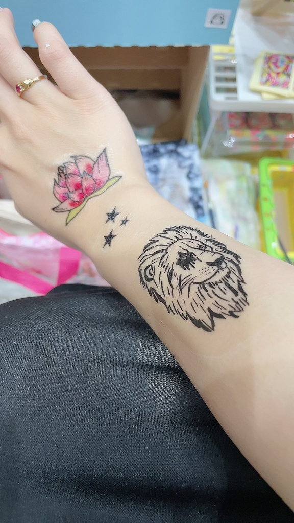 蓮&オオカミ タトゥーシール 2枚セット