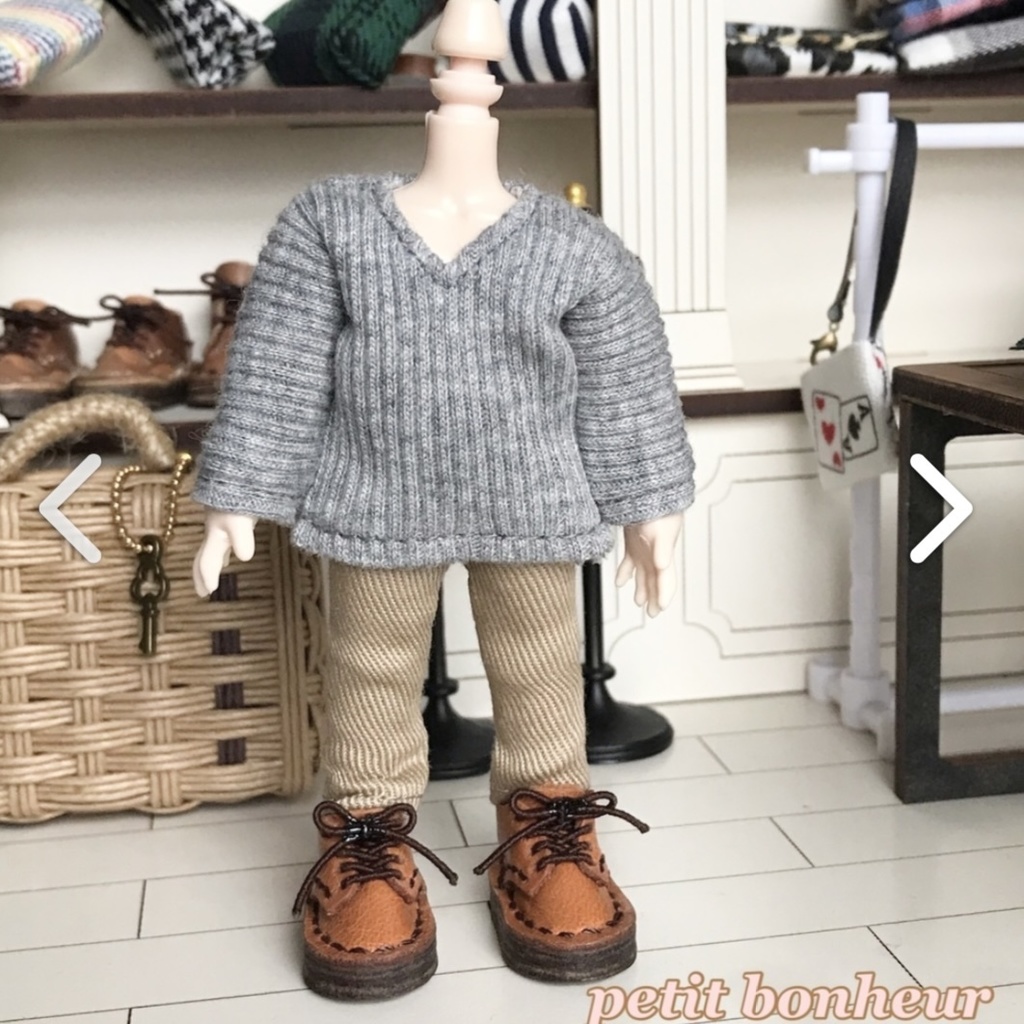 ＊オビツ11サイズ お洋服　単品　リブロングＴシャツ　グレー　Ｖネック＊