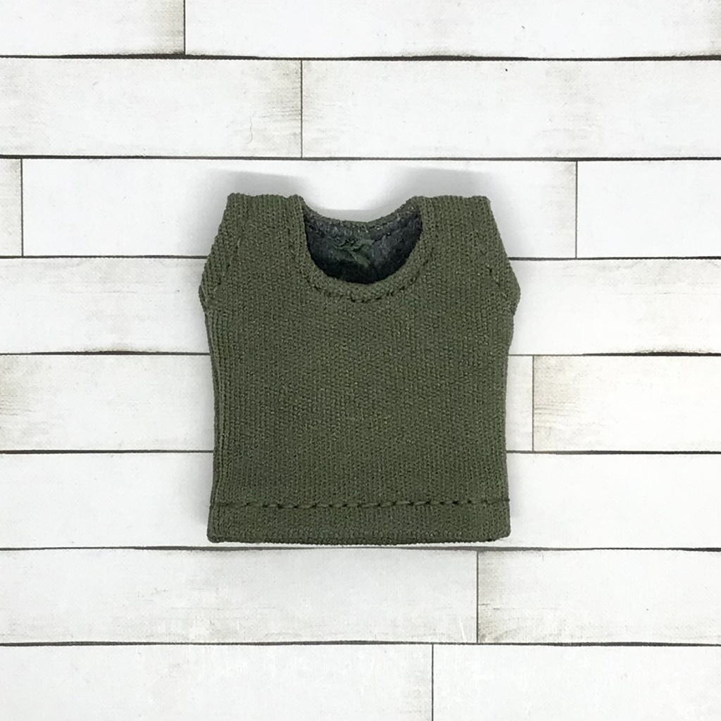 オビツ11サイズ お洋服  単品 ノースリーブ  オリーブグリーン　丸首