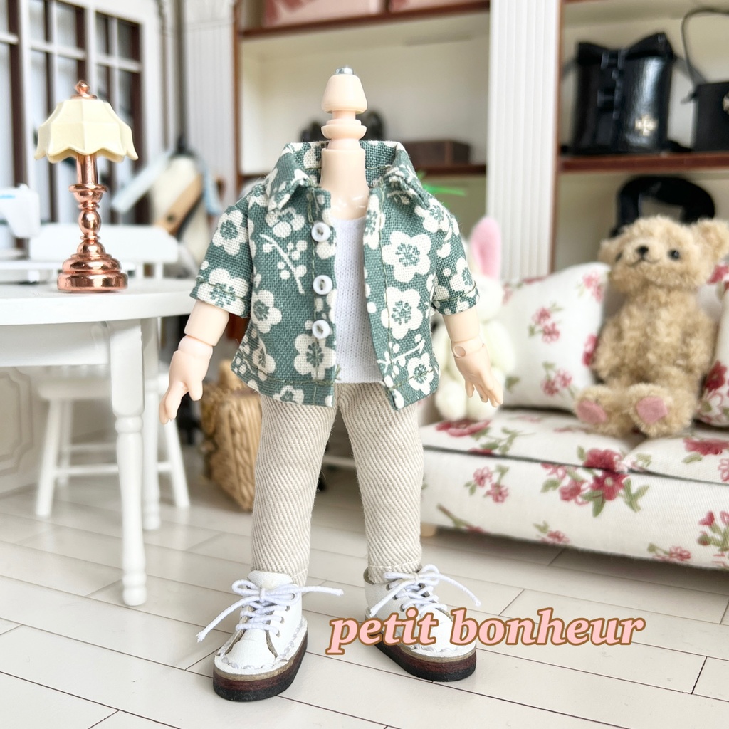 *オビツ11サイズ お洋服 単品 ノースリーブ 白 丸首*