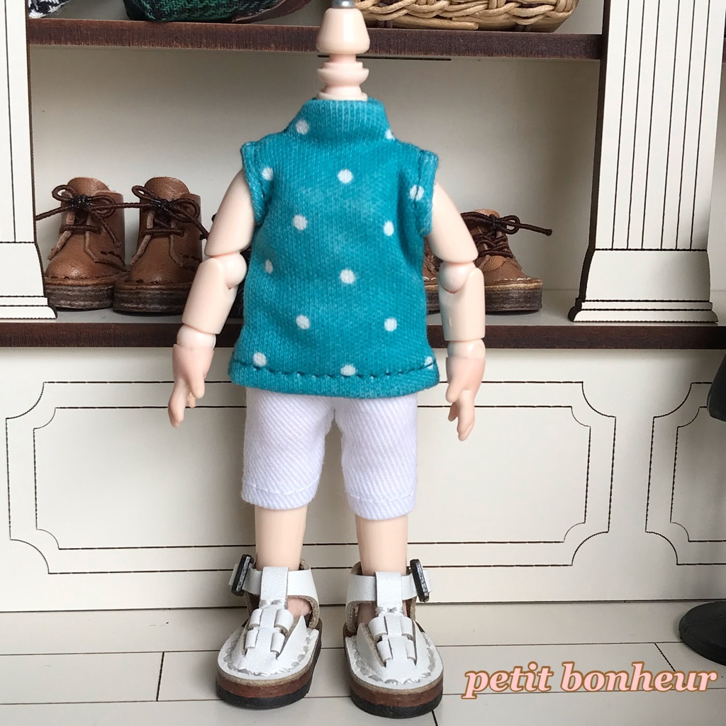 ＊オビツ11サイズ お洋服　単品　ノースリーブ　ドットピーコック　ハイネック＊