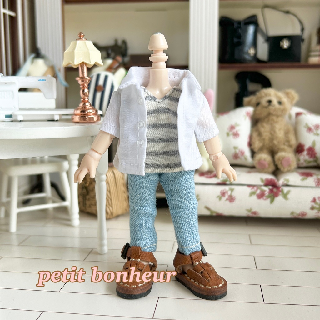 ＊オビツ11サイズ お洋服　単品　ノースリーブ　オフホワイト×生成×グレーボーダー　Ｖネック＊