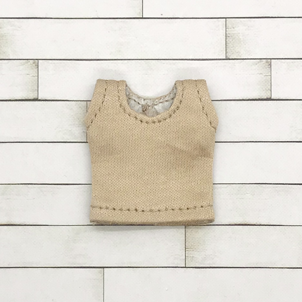 ＊オビツ11サイズ お洋服　単品　ノースリーブ　ベージュ　丸首＊