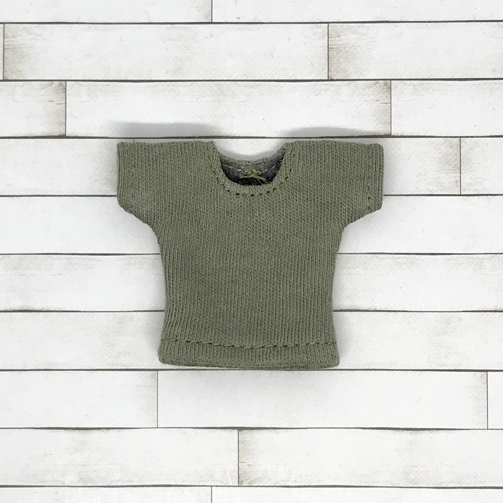 ＊オビツ11サイズ お洋服　単品　半袖Ｔシャツ　オリーブ　丸首＊