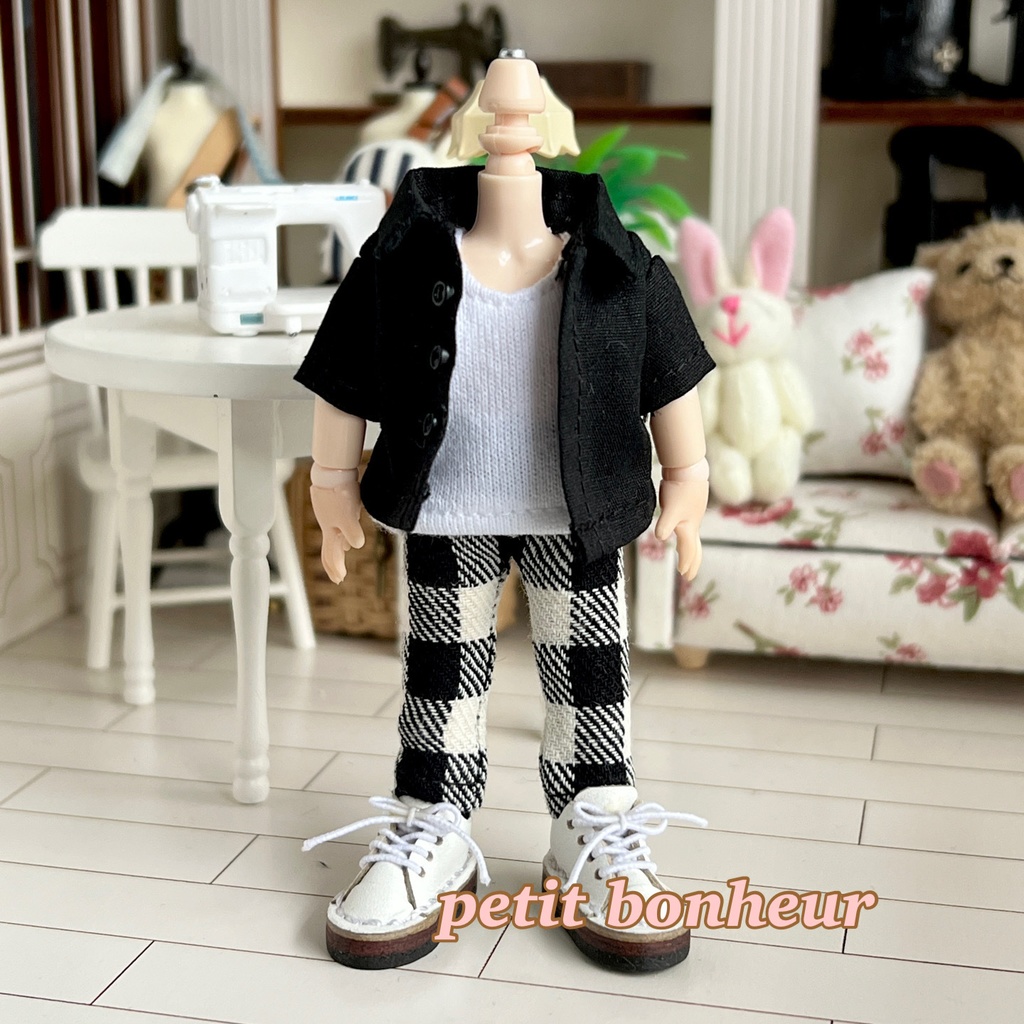 *オビツ11サイズ お洋服 単品 半袖シャツ 黒 前開き*