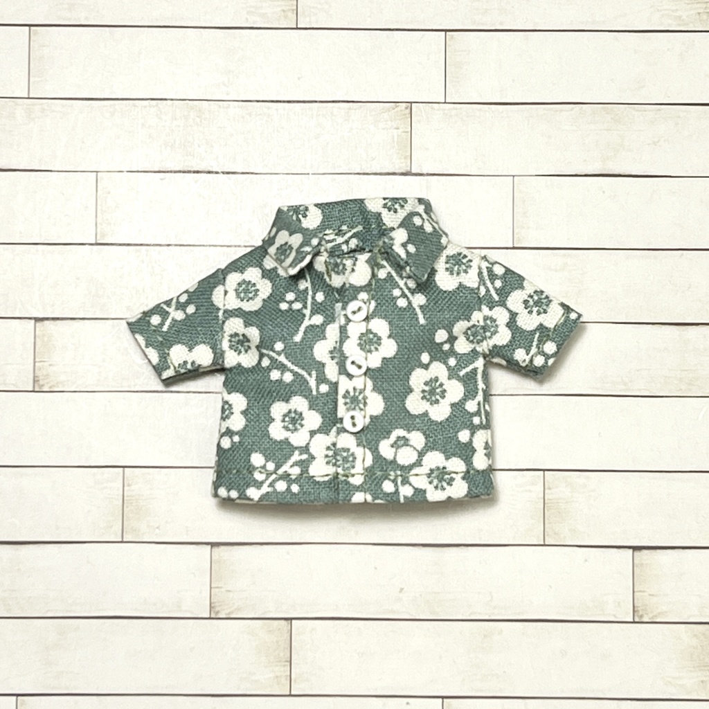 オビツ11サイズ お洋服　単品半袖シャツ　和柄うぐいす　前閉じ
