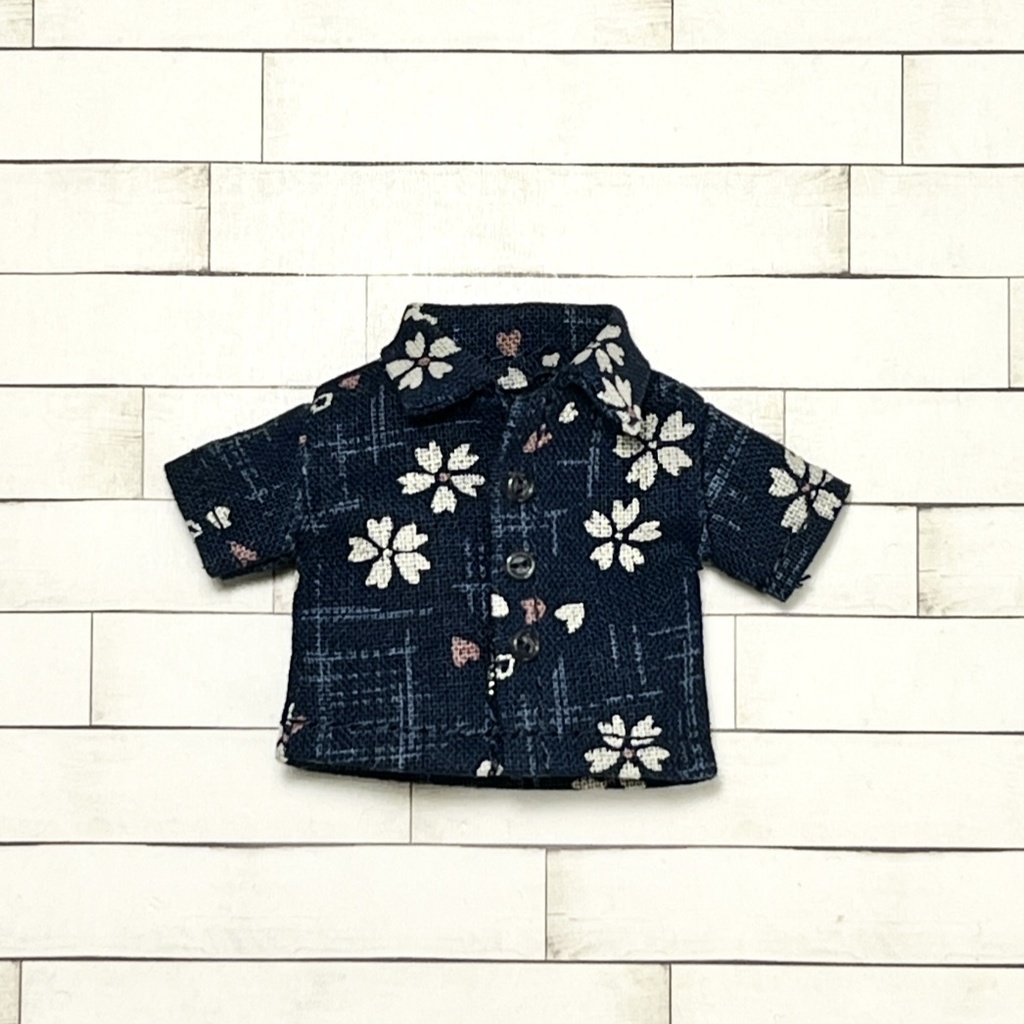 オビツ11サイズ お洋服　単品半袖シャツ　和柄紺✖️桜　前閉じ