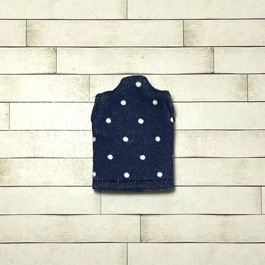 ＊オビツ11サイズ お洋服　単品　ノースリーブ　ドット紺　ハイネック＊